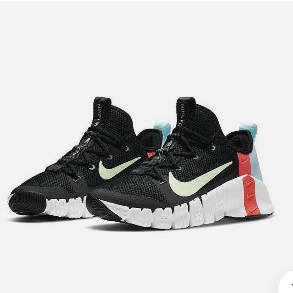 2020Nike Wmns Free Metcon 3 'Glacier Ice Crimson'